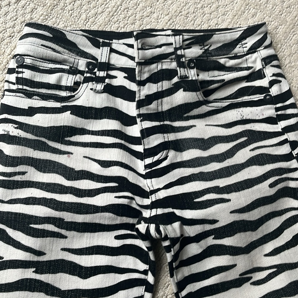R13 | SIZE 26 | Worn once for photo shoot - Picture 3 of 10
